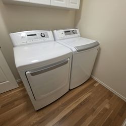 Matching LG Washer and Dryer (Electric)
