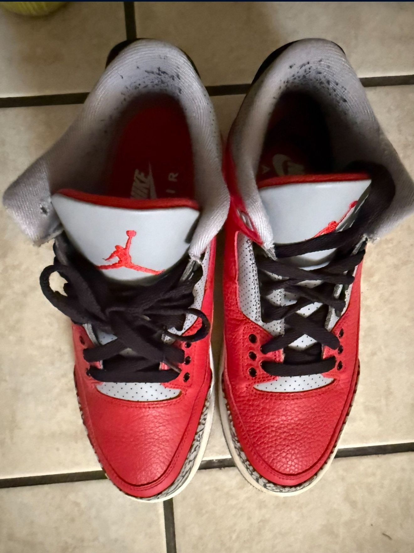 Air Jordan 3 Retro Red