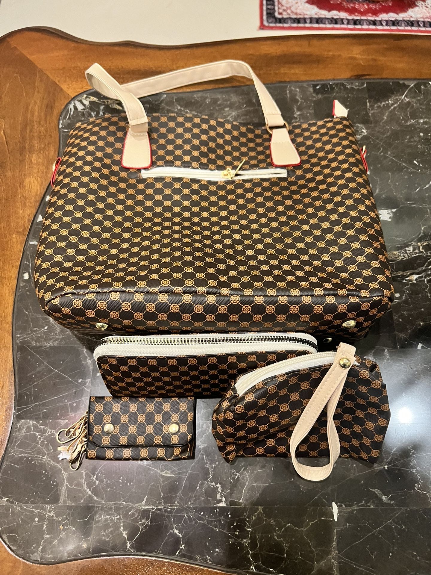 Women’s Purse/Bag (Brown)