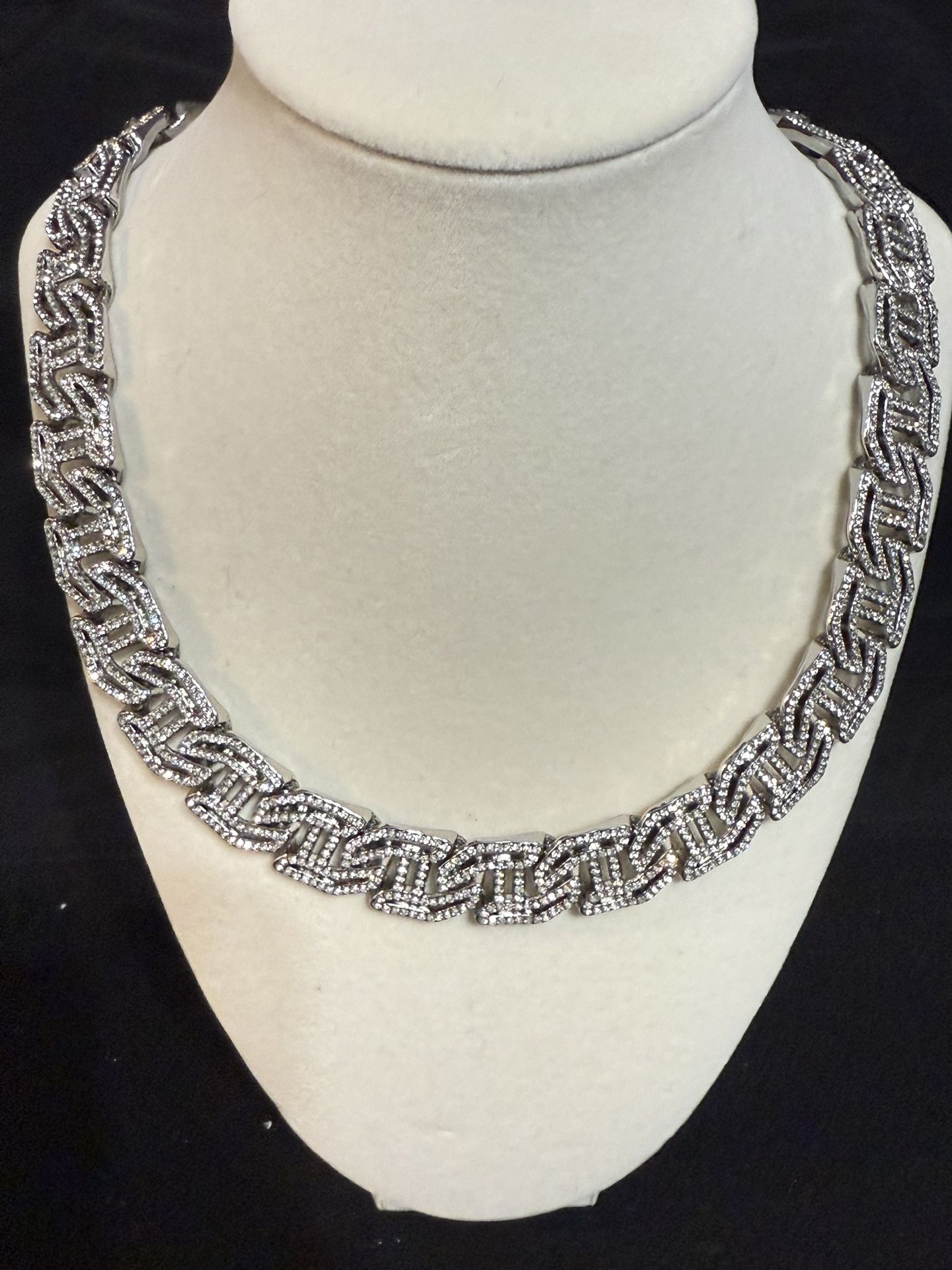  18” 17mm Cuban Link Iced Out 