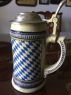 Bavern Vintage Beer Tall Stein/Mug w/Pewter Lid