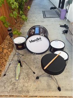 Mendini drum set