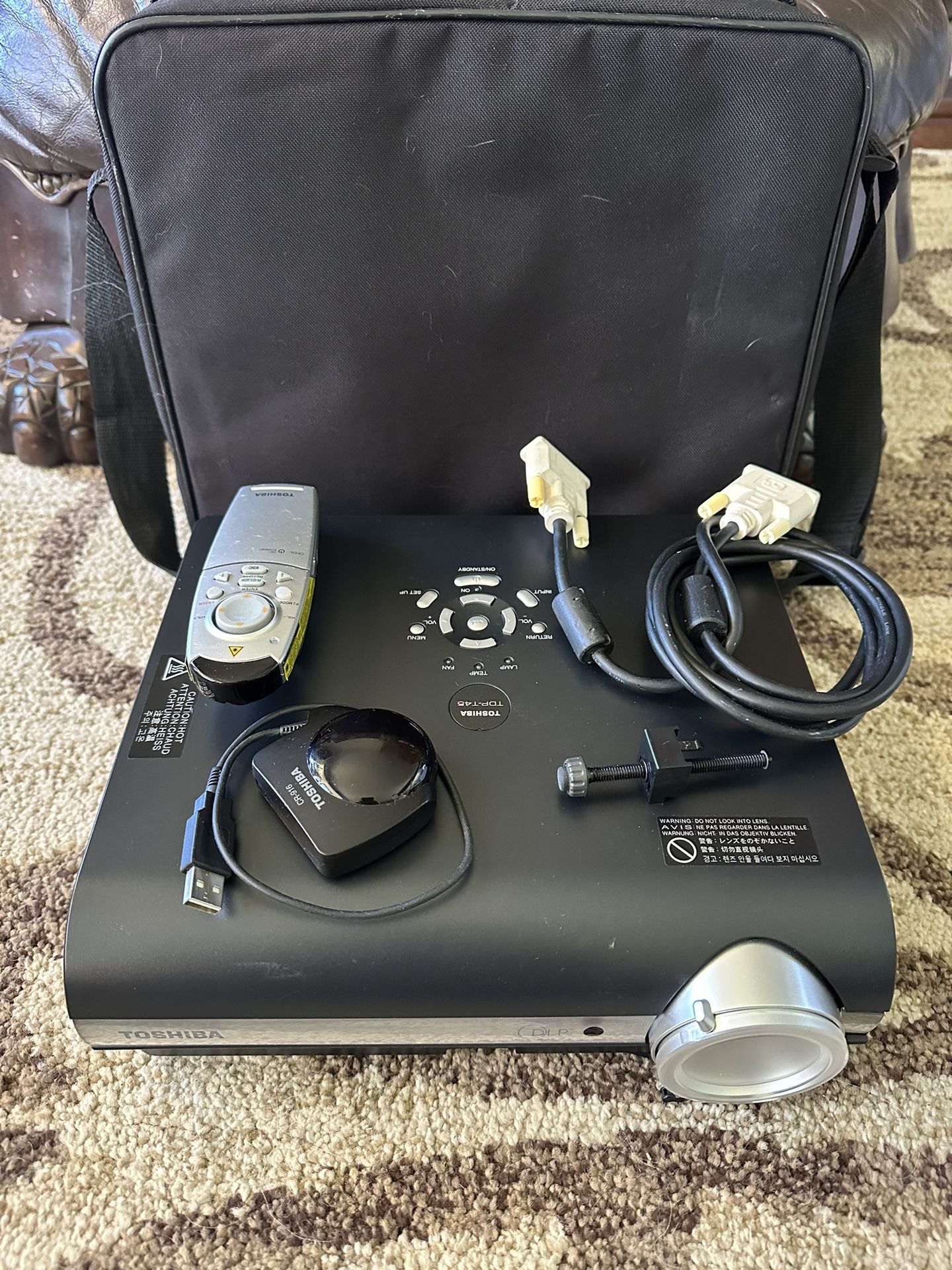 Toshiba TDP-T45 Projector