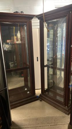 Pair If Solid Mahogany Wood Curio Cabinets.. 4 Shevelves In Each With Mirrored Shelf On Bottom..glass Doors Open On Sides 