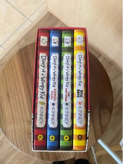 Diary of a Wimpy Kid Box Set (Books 1-4)