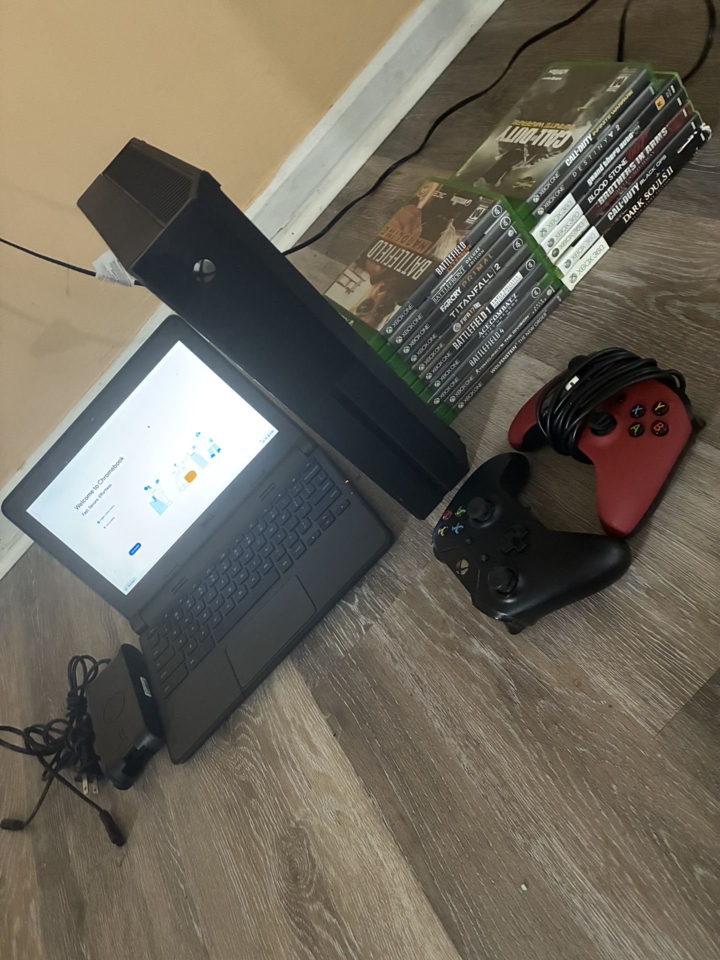 Xbox One Console / Dell Chromebook Wires Included