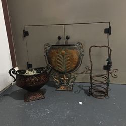 Vases / Wine Holder