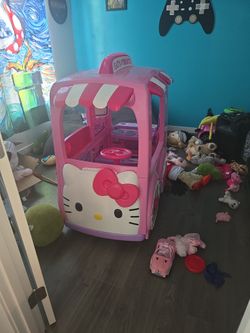 Hello Kitty Car