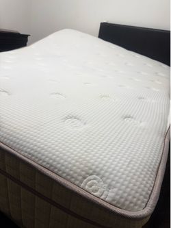 Queen mattress