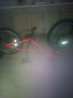 I have a Schwinn thrasher it has minor adjustment on the front brakes it's a 4 5 6 speed not really too sure but it's in great condition the retail va
