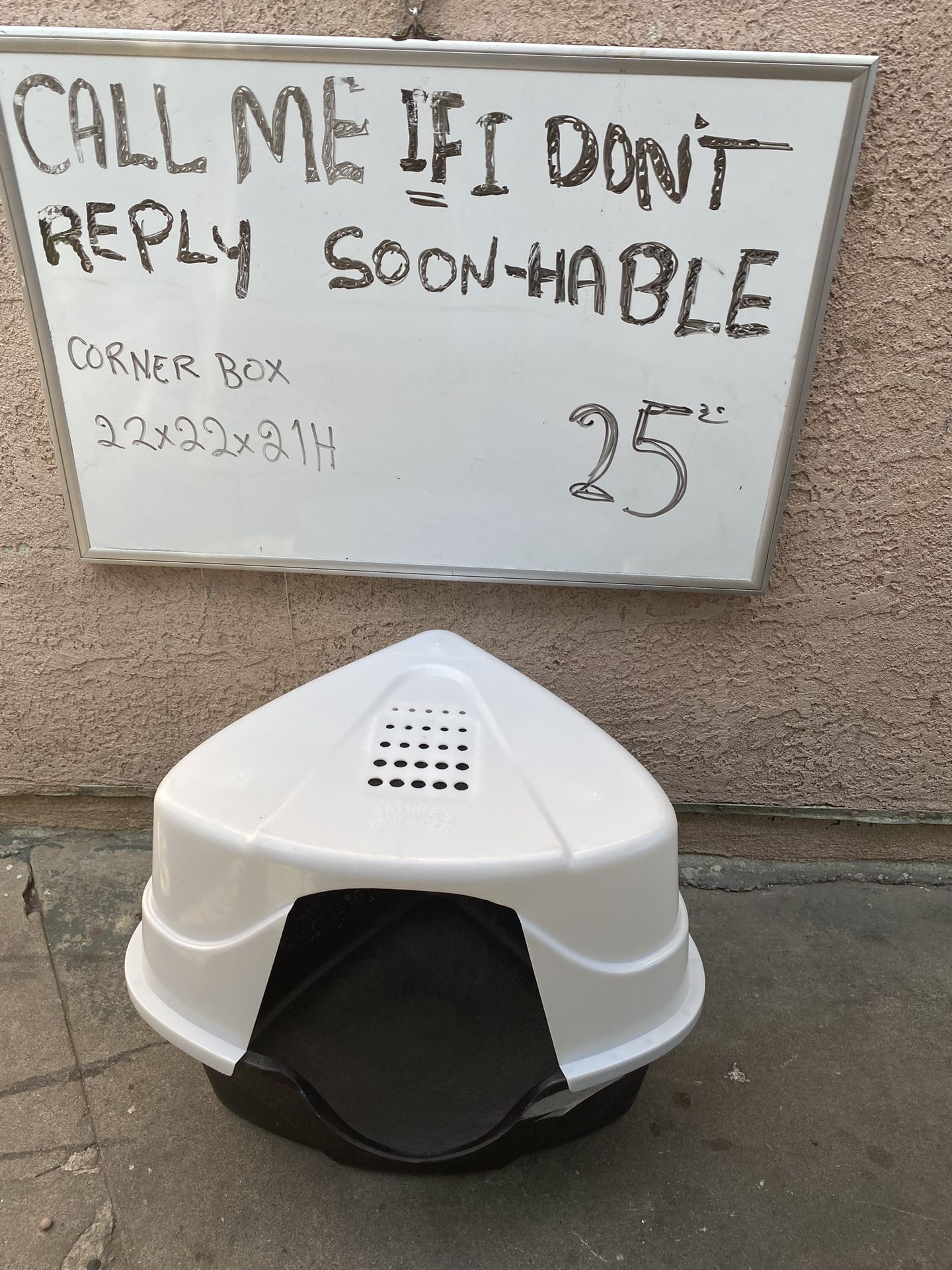 Corner Litter Box