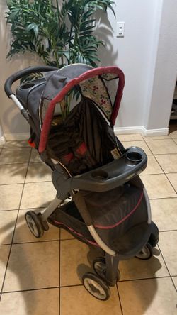 Graco stroller with carrier