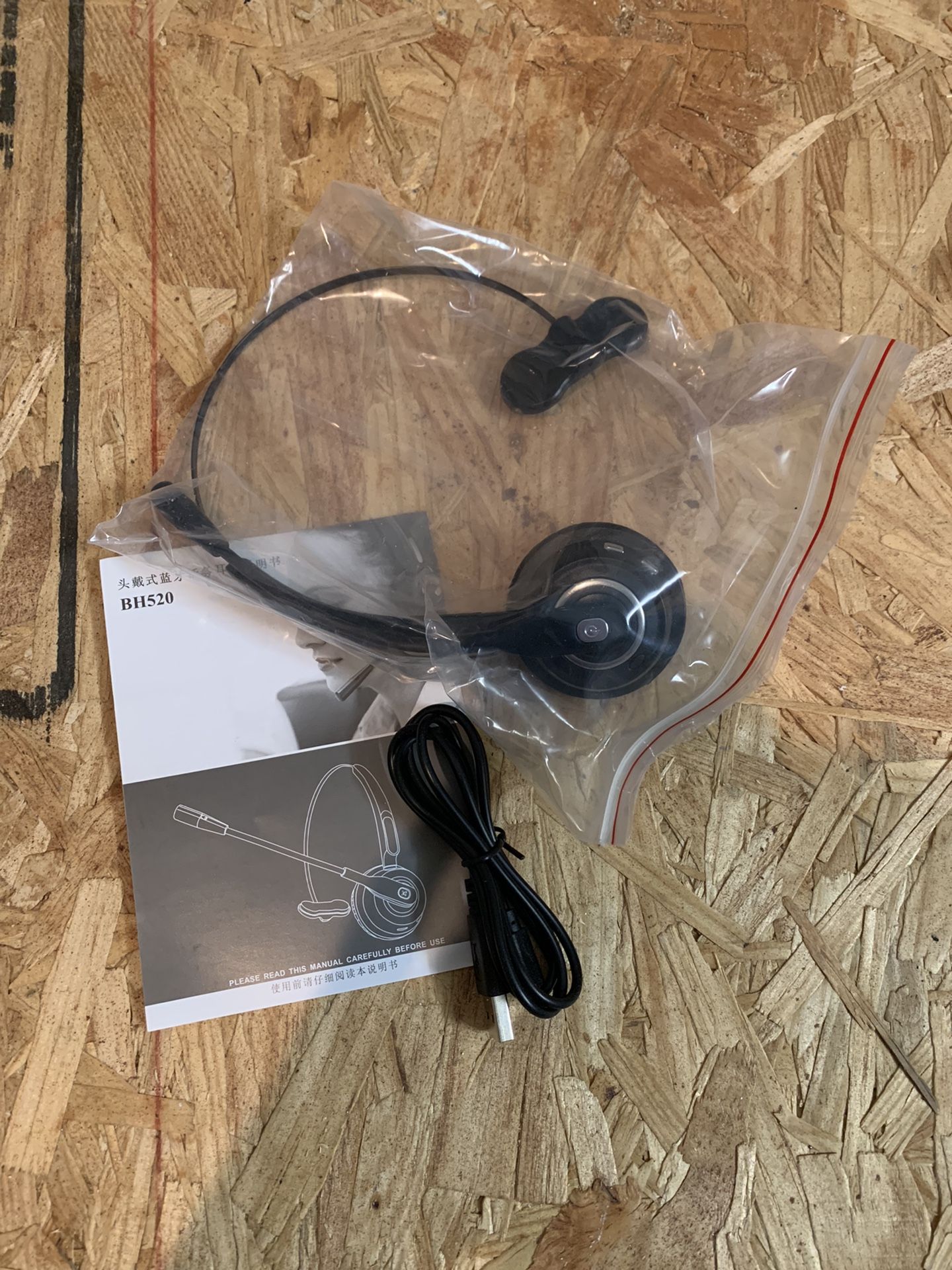 BH520 Head Mounted Bluetooth + Microphone for PC/Laptop/Mac/Tablet/Surface/Phone