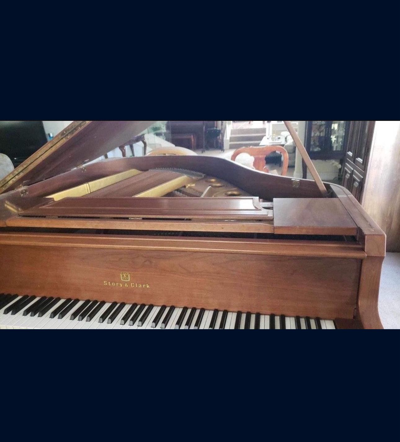 Story And Clark Piano