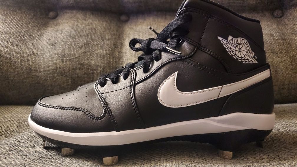 Air Jordan Mens Black Baseball Cleats NIKE MENS AIR JORDAN RETRO