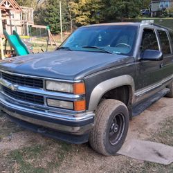 1999 Chevrolet Suburban K1500 5.7 