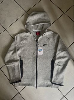 Nike Tech