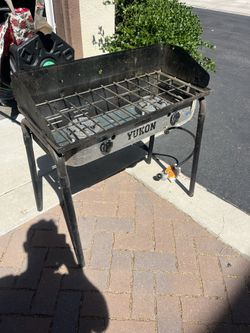Camp Chef Yukon Grill
