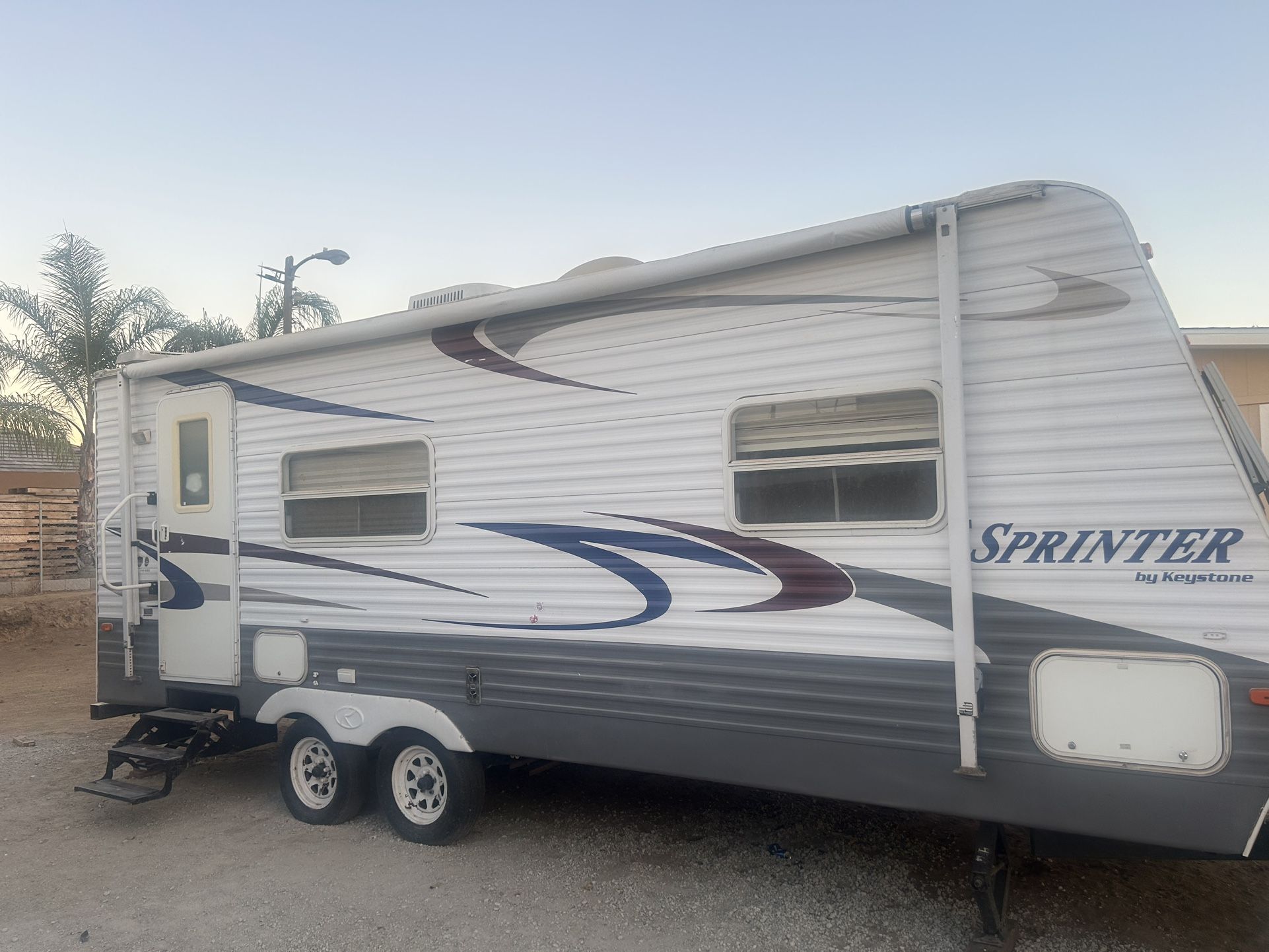 2004 Keystone Sprinter Trailer