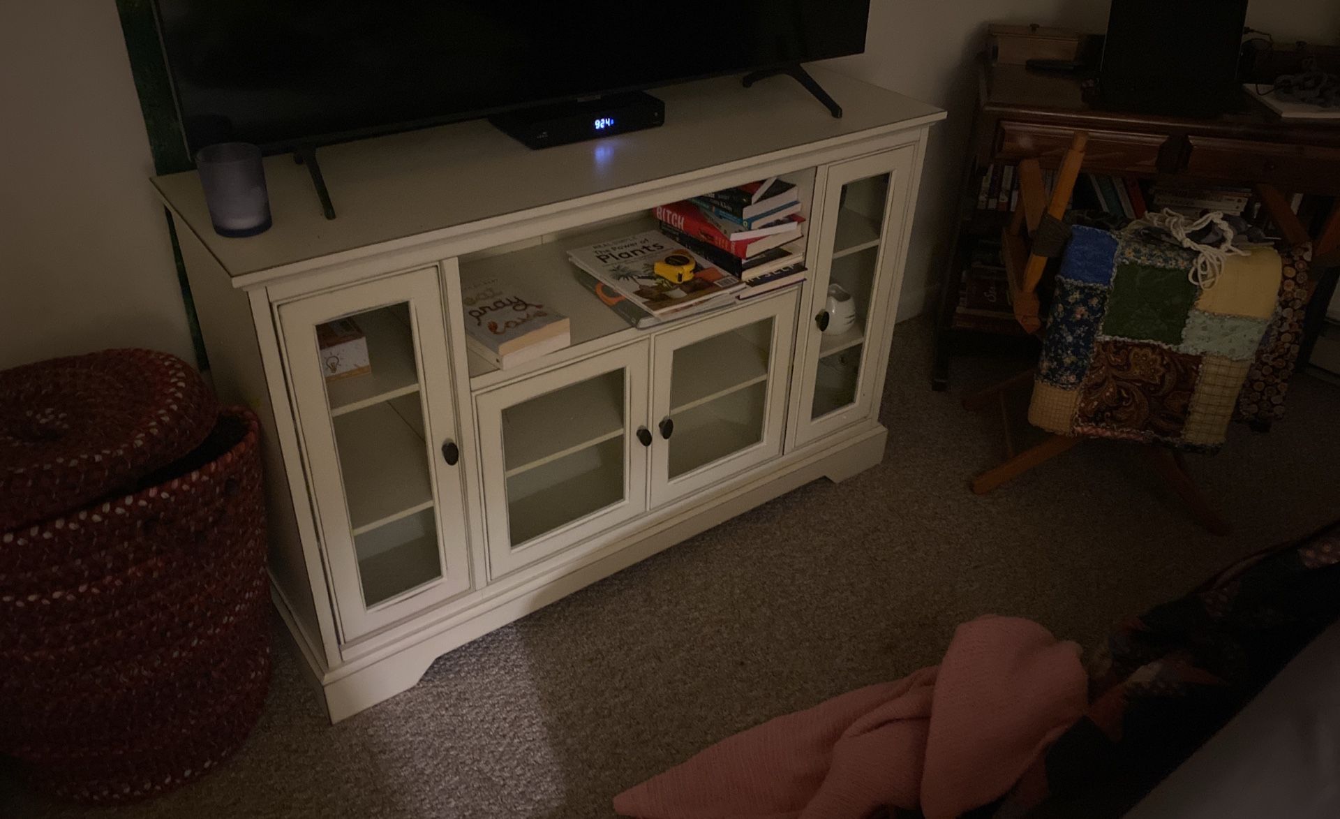 Cabinet/tv Stand/entrance Way