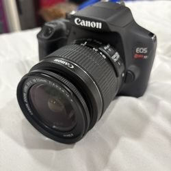 Canon Rebel T7