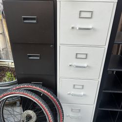 2 File Cabinets 