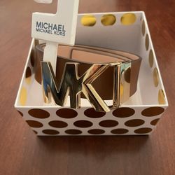 Michael Kors Reversible Womens Leather Waist Belt. (Size Small) “New Condition” $30 Firm On Price