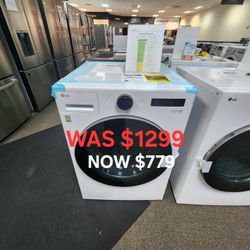 4.5 Cu. Ft. Stackable Smart Front Load Washer In Graphite Steel With Turbo Wash 360