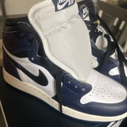 JORDAN 1 RETRO SIZE 6Y