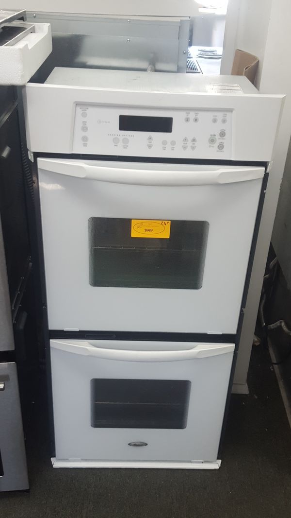 Whirlpool 24 inch double wall oven for Sale in Beaverton, OR OfferUp