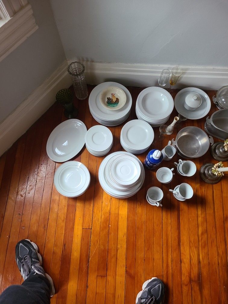 White Dinner Dish Set 10piece +