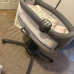 Grey Chicco Bassinet 