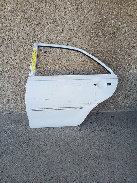 2007-11 Toyota Camry Left Back Door