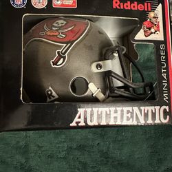 Tampa bay mini Riddell metal guard helmet