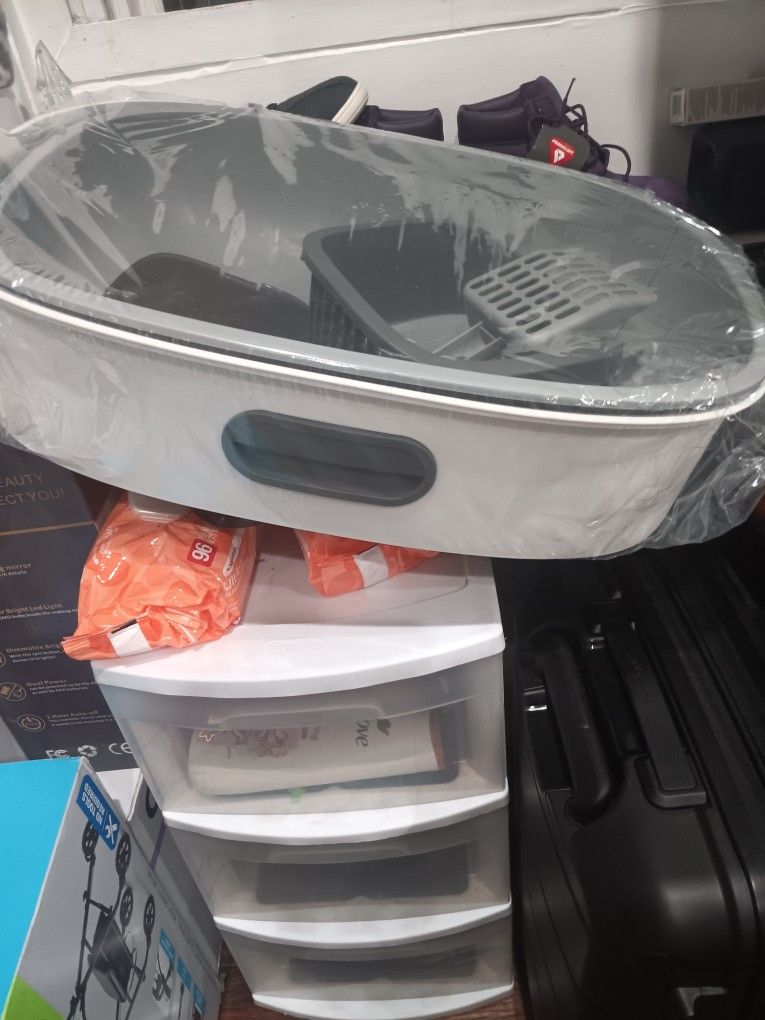 Kitty Litter With Slide Door