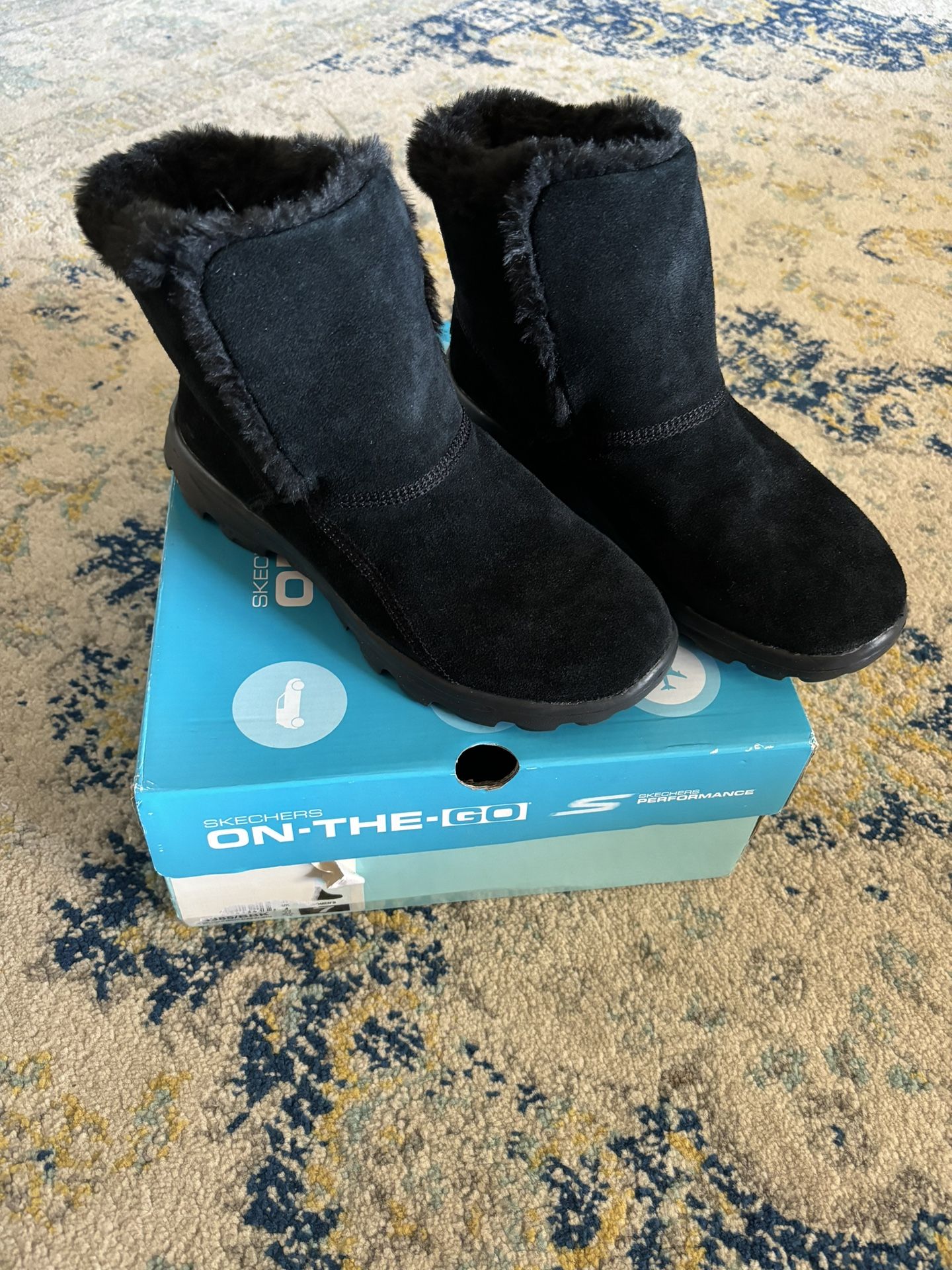 Sketchers Boots- Brand New 