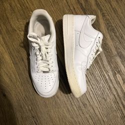 Nike Air Force 1 Low Size 8.5 Men 