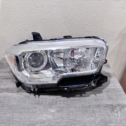 2016 To 2023 TOYOTA TACOMA RH HEADLIGHT