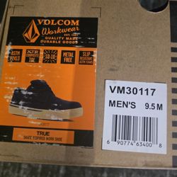 Steel Toed Volcom Boots Size 9.5
