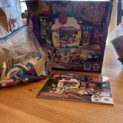 Lego Friends Olivia’s Cupcake Cafe