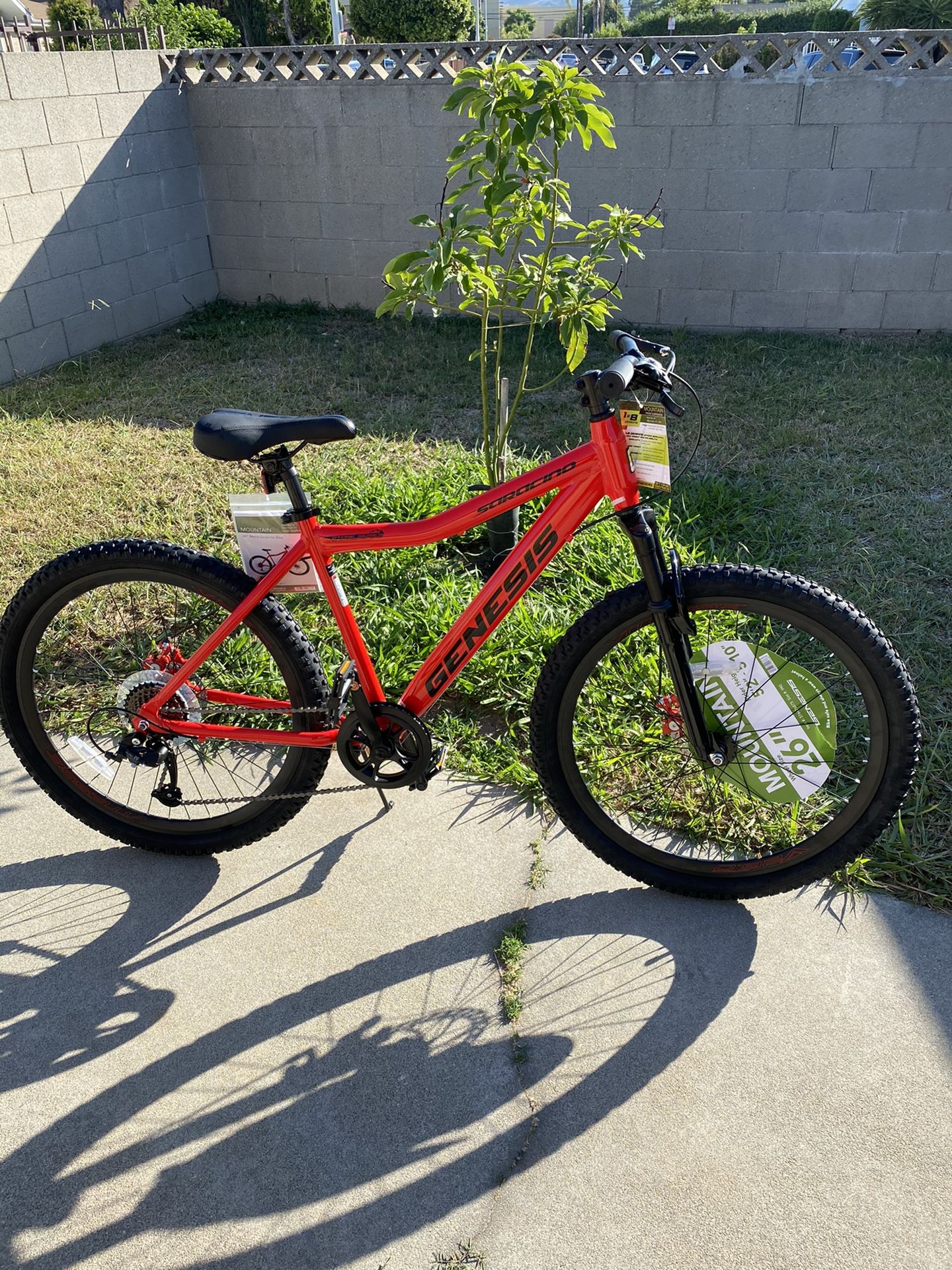 Brand new mens 26 inch Genesis Saracino 1x8 speed mountain bike