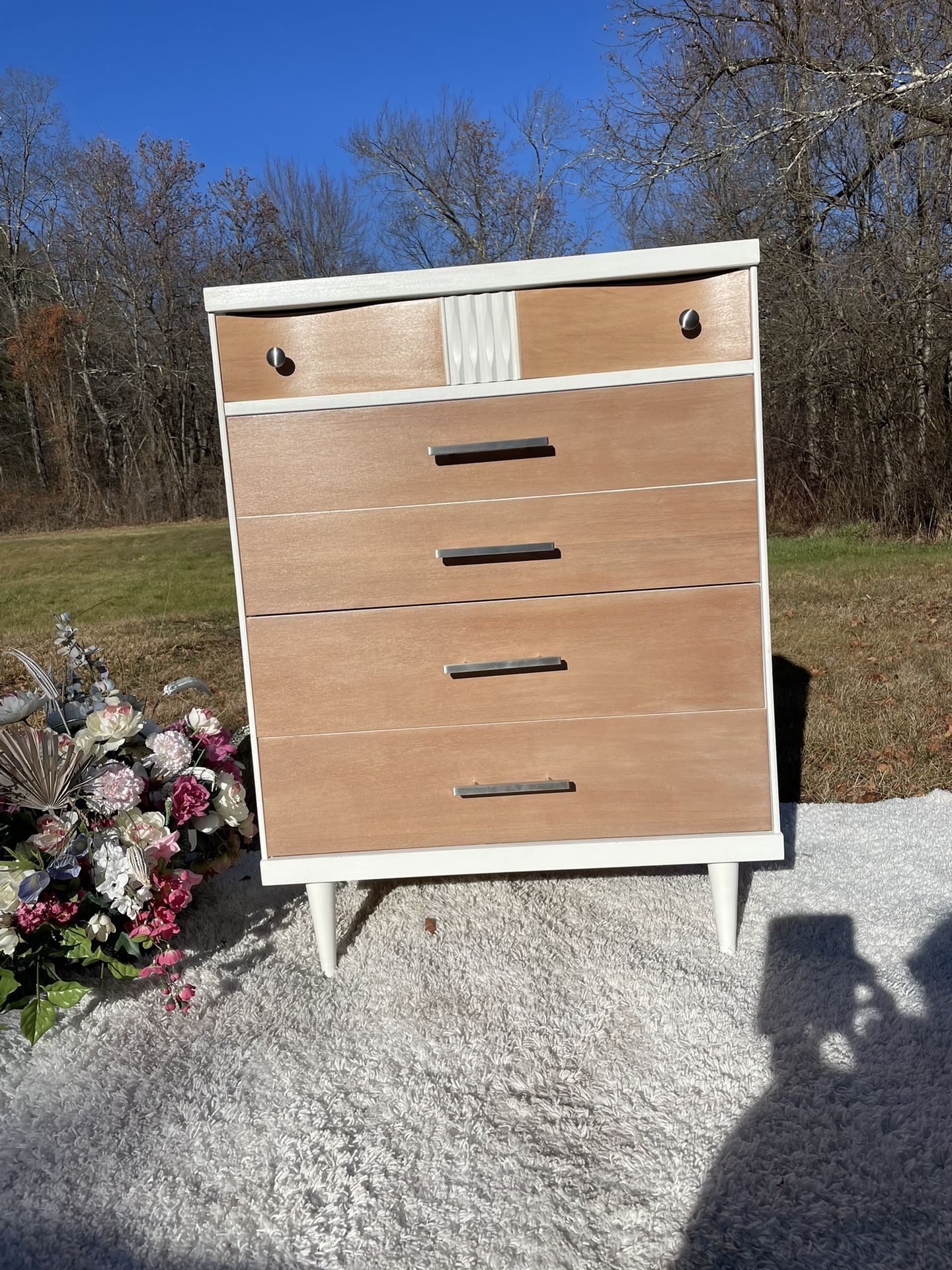 Bassett MCM DRESSER in Perfect Condition