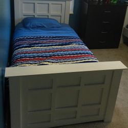 Twin Size Beds (2)