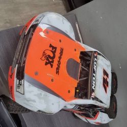 Traxxas Unlimited Desert Racer UDR 6S RTR 4WD Race Truck (Fox)