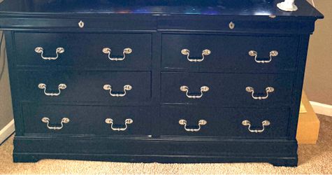 Dresser