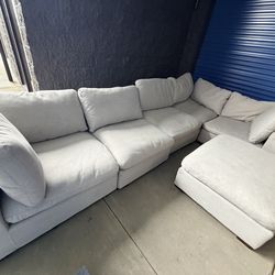 Sectional modular couch sofa (Free delivery)🚚
