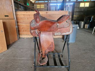 Champion Saddle