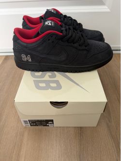 Brand new Supreme SB low dunks size 9