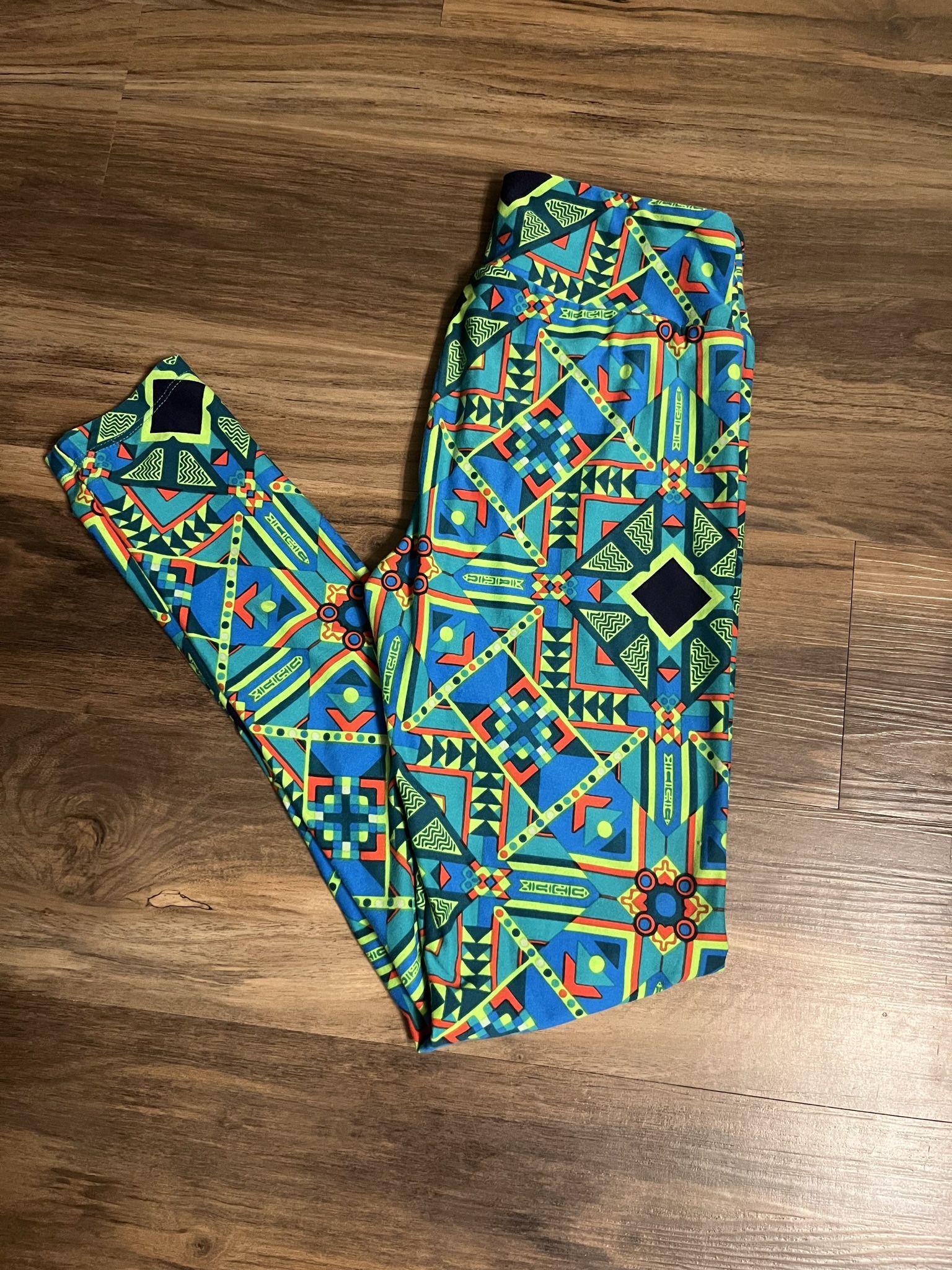 Lularoe Patterned Leggings 