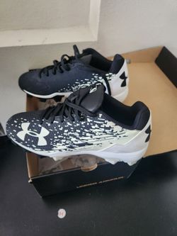 Brand new baseball shoe